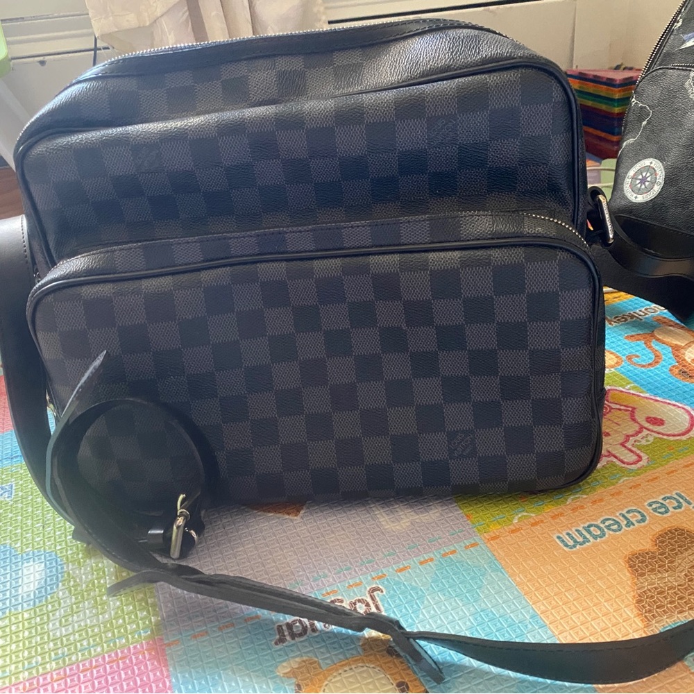 louis vuitton men crossboby messenger bag - Picture 2 of 6